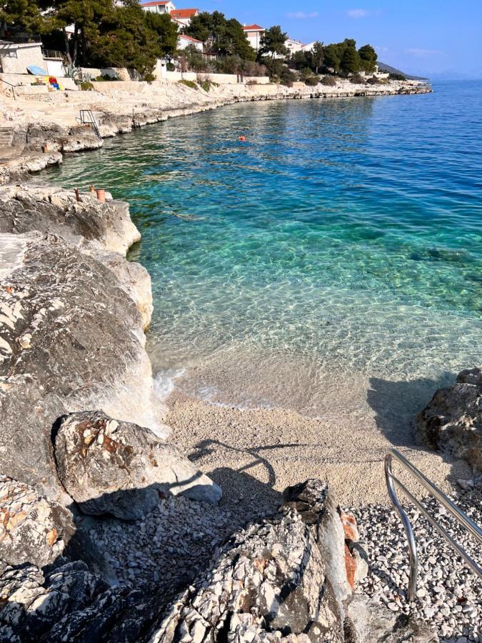 Luxury Beachfront Villa Carlisa Ciovo Luaran gambar