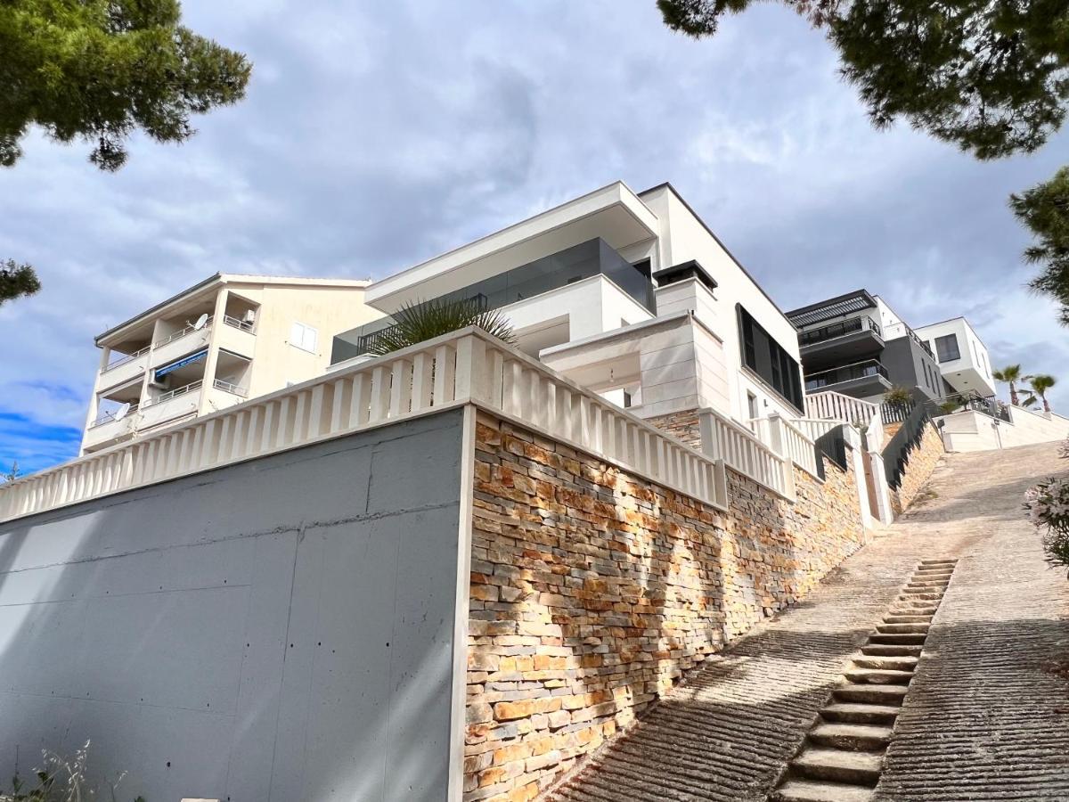 Luxury Beachfront Villa Carlisa Ciovo Luaran gambar
