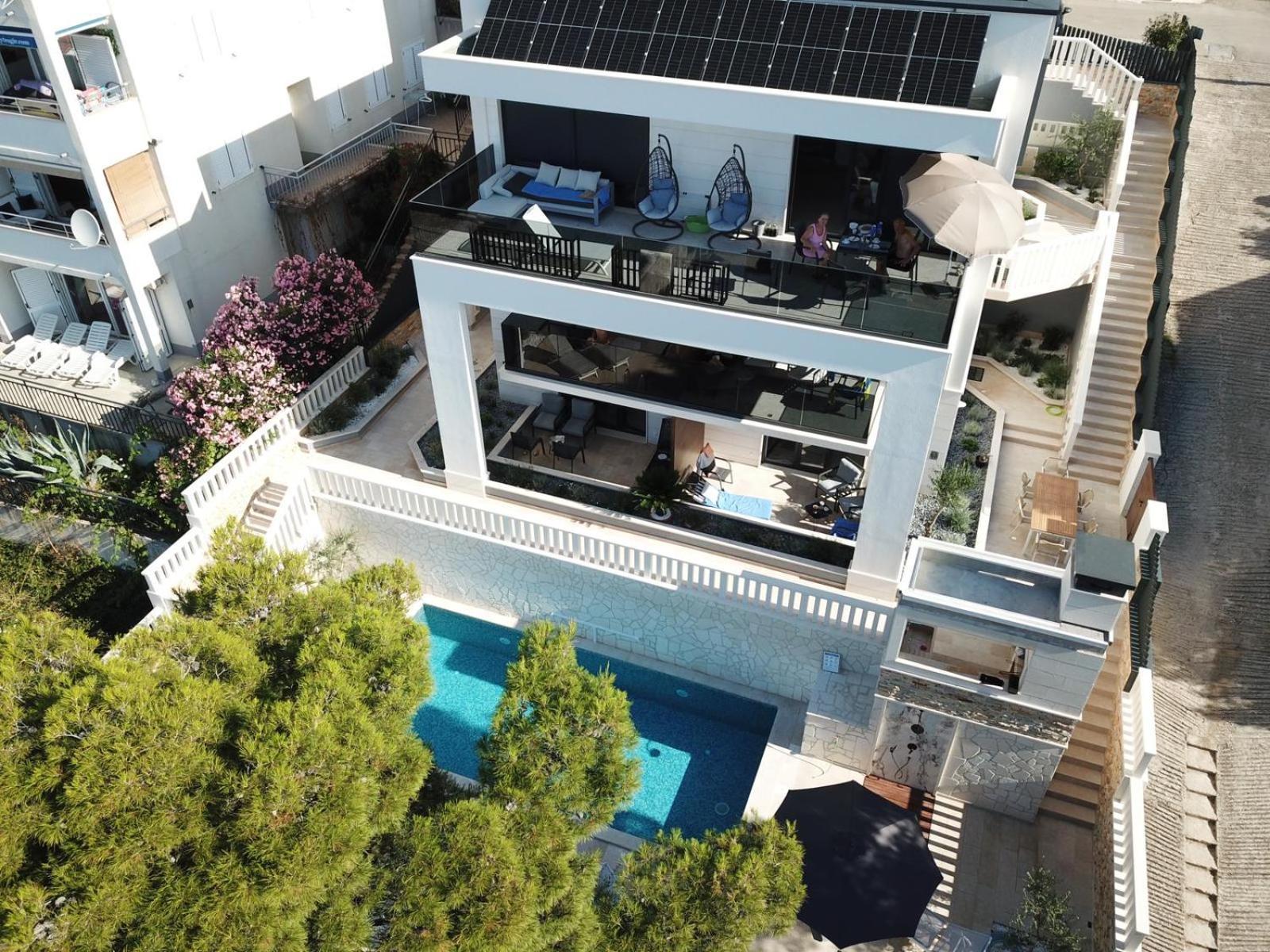 Luxury Beachfront Villa Carlisa Ciovo Luaran gambar
